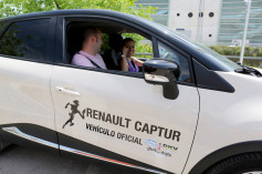 Renault Captur coche oficial de la carrera de la mujer 2014