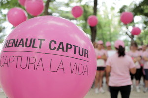 Renault Captur coche oficial de la carrera de la mujer 2014
