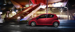 Toyota AYGO Rojo Frac Perfil