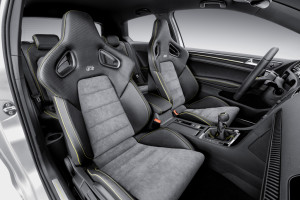 Volkswagen Golf R 400