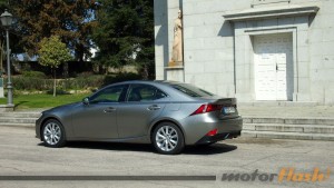 Lexus IS 300h