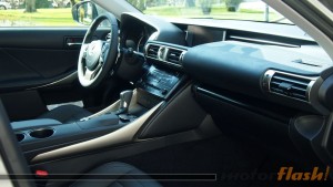 Lexus IS 300h