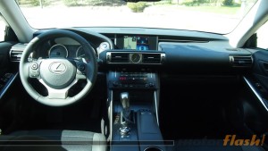 Lexus IS 300h